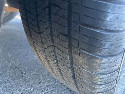 Used 2023 Buick Encore GX Select image 17