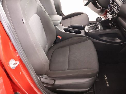 Used 2022 Hyundai Kona SEL w/ Cargo Package image 12