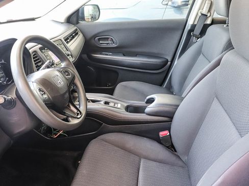 Used 2017 Honda HR-V LX image 22