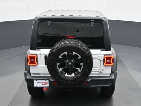 Used 2025 Jeep Wrangler Unlimited Rubicon AWD/4WD image 21