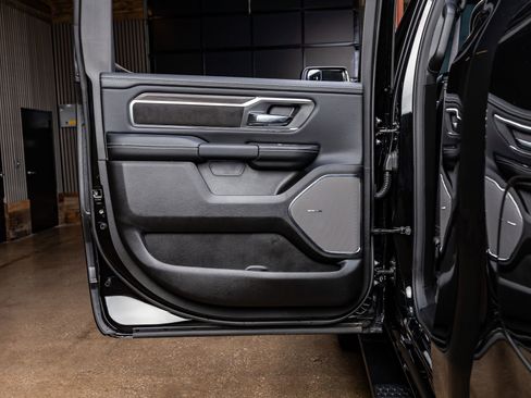 Used 2026 RAM 1500 Laramie w/ Night Edition image 37