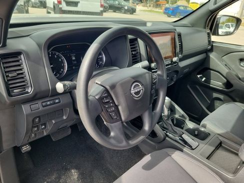 Used 2023 Nissan Frontier SV w/ Midnight Edition Package image 22