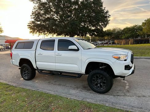 Used 2023 Toyota Tacoma SR AWD/4WD image 7