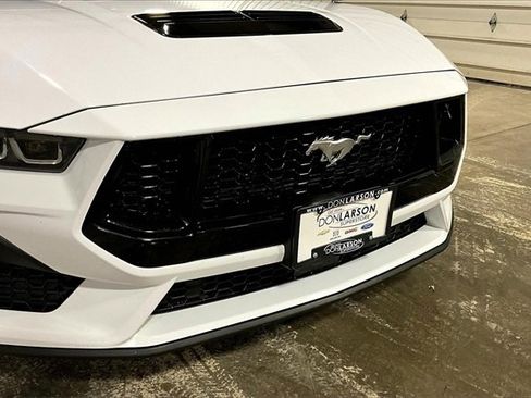 Used 2024 Ford Mustang GT Premium image 10