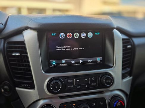 Used 2018 GMC Yukon XL SLT w/ Premium Edition AWD/4WD image 25