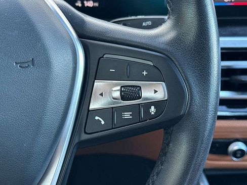 Used 2022 BMW i4 eDrive40 image 28