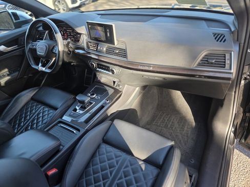 Used 2019 Audi SQ5 Premium Plus w/ Premium Plus Package image 22