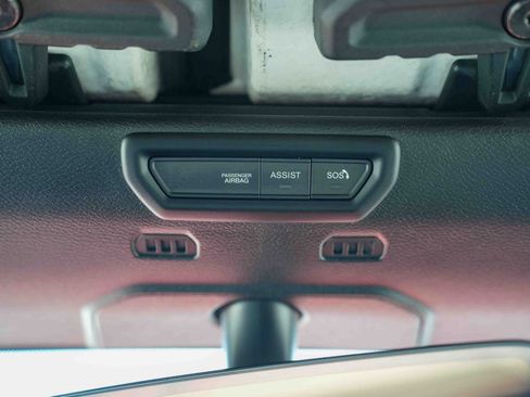 Used 2020 Jeep Wrangler Unlimited Sahara w/ Uconnect 4C Nav & Sound Group AWD/4WD image 38
