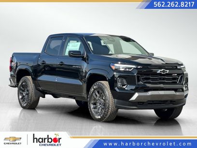 New 2025 Chevrolet Colorado Z71 w/ Midnight Edition