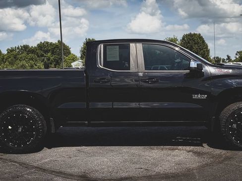 Used 2020 Chevrolet Silverado 1500 LT w/ Texas Edition AWD/4WD image 13
