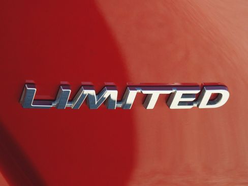 Used 2023 Toyota bZ4X Limited image 20