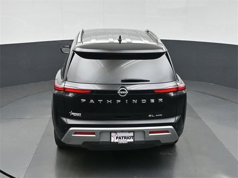 Used 2023 Nissan Pathfinder SL image 37