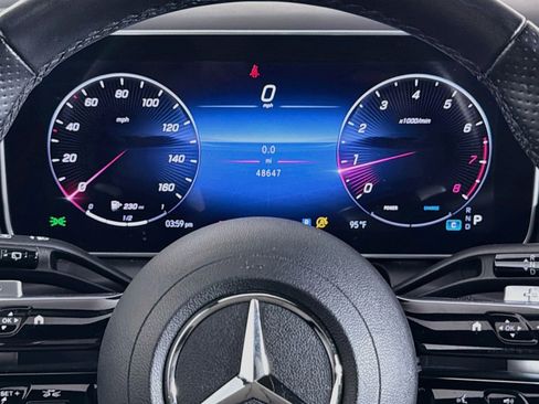 Used 2023 Mercedes-Benz GLC 300 4MATIC image 18