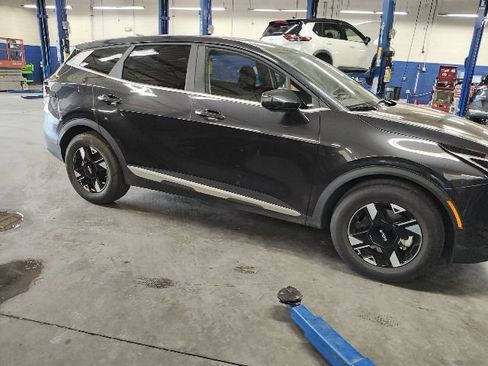 Certified 2026 Kia Sportage LX FWD image 5