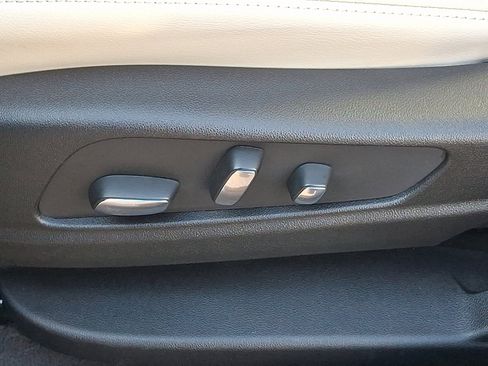 Certified 2025 Cadillac XT6 Sport w/ Technology Package image 17