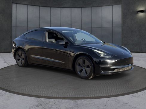 Used 2023 Tesla Model 3 Standard Range RWD image 8