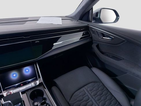 Used 2025 Audi RS Q8 performance image 26