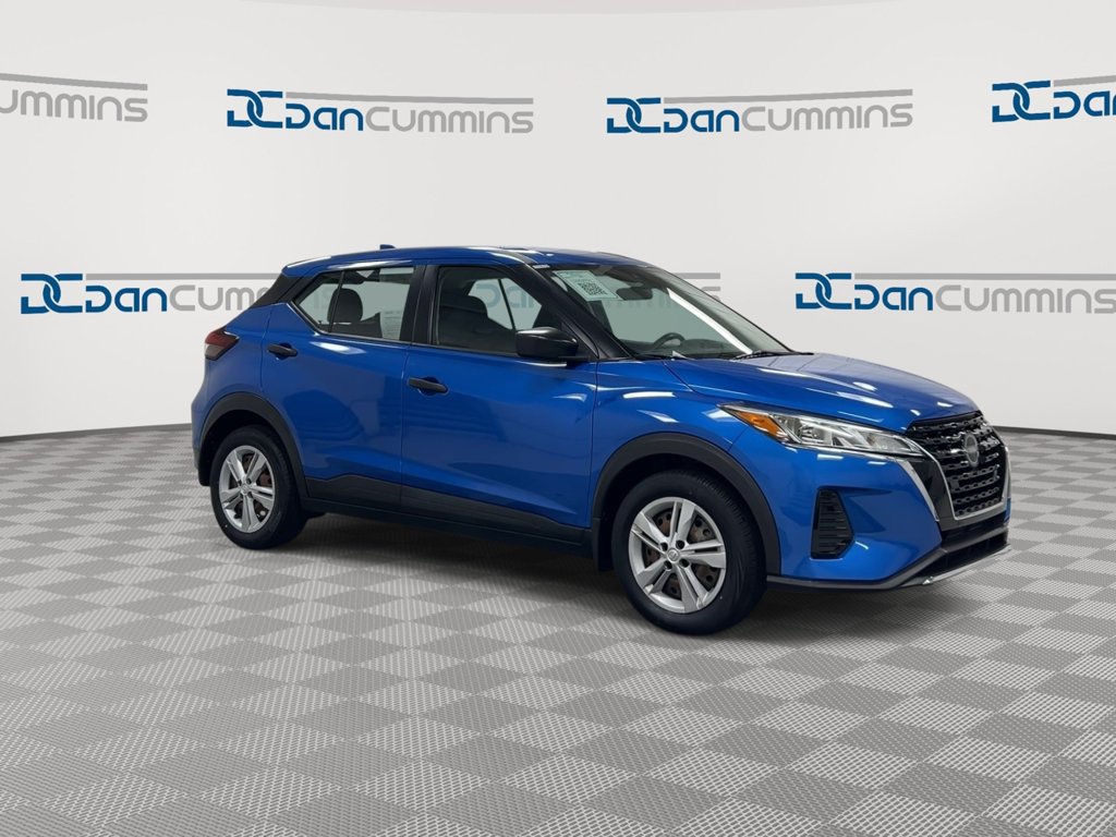 Used 2023 Nissan Kicks S FWD image 2