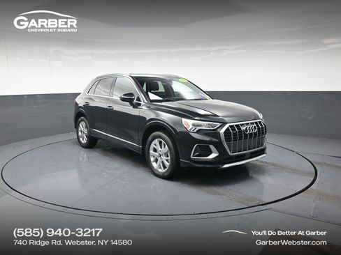 Used 2024 Audi Q3 2.0T Premium image 1