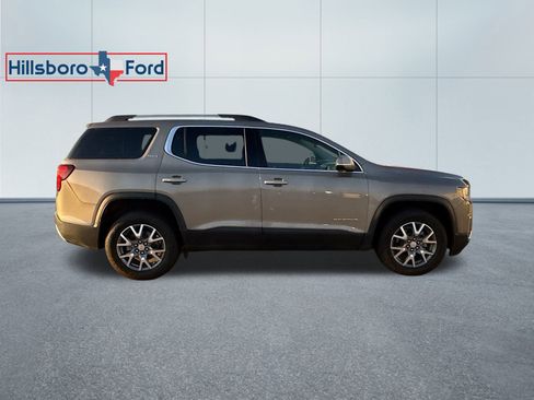 Used 2023 GMC Acadia SLT image 5