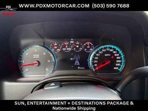 Used 2018 Chevrolet Suburban Premier AWD/4WD image 14