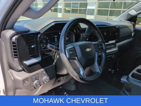Certified 2023 Chevrolet Silverado 1500 LT w/ Z71 Off-Road Package AWD/4WD image 10