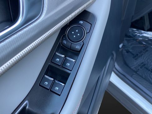 New 2026 Ford Explorer Active w/ Active Comfort Package AWD/4WD image 19