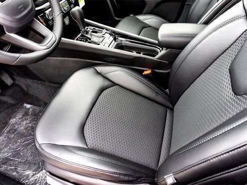 New 2026 Jeep Compass Latitude image 10