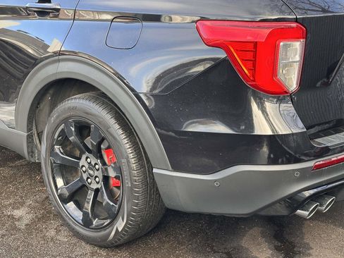 Certified 2022 Ford Explorer ST w/ Equipment Group 401A image 9