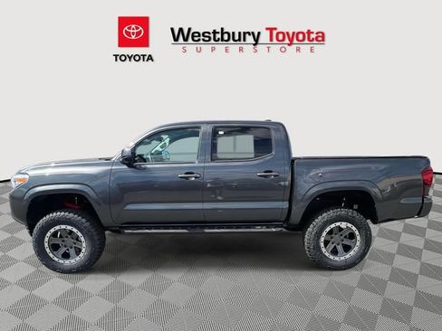Used 2022 Toyota Tacoma SR AWD/4WD image 13