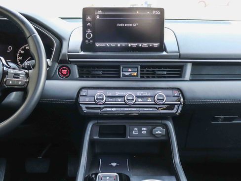 Certified 2025 Honda Pilot Touring image 16