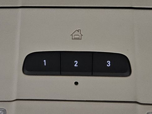 Used 2023 GMC Acadia Denali image 38