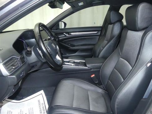 Used 2020 Honda Accord Sport image 19