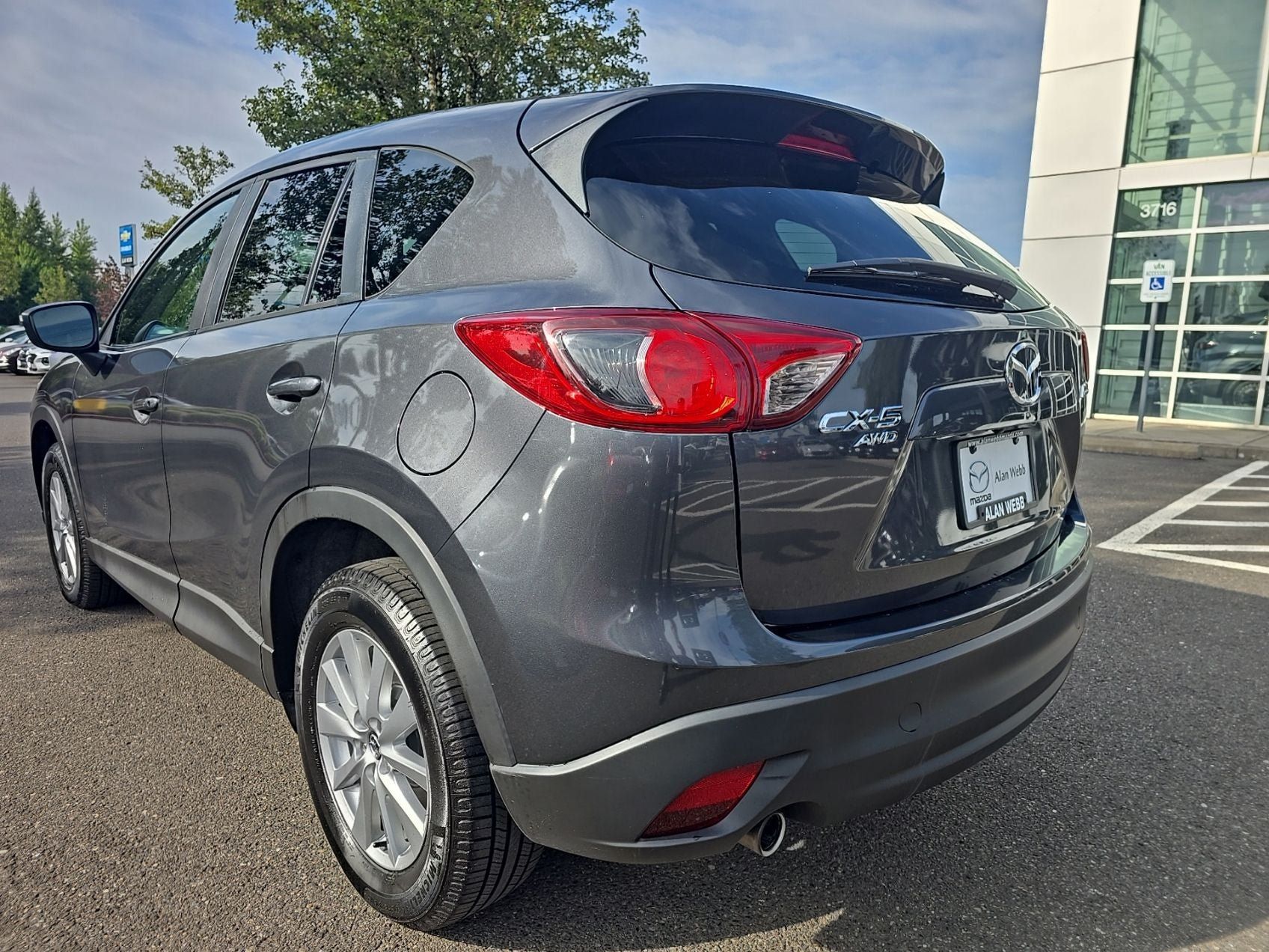 Used 2016 MAZDA CX-5 Touring w/ Bose/Moonroof Package AWD/4WD image 2