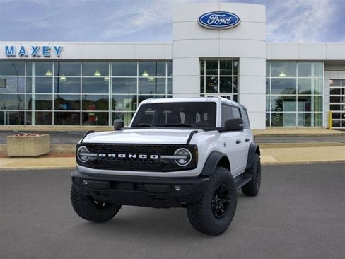 New 2025 Ford Bronco Outer Banks w/ Sasquatch Package image 27