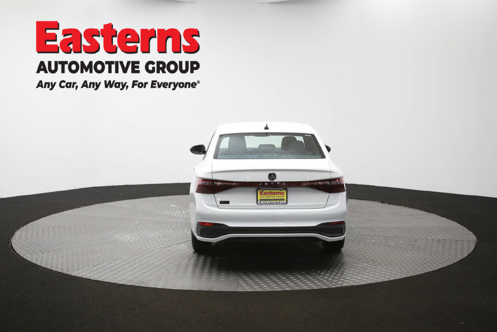Used 2025 Volkswagen Jetta Sport FWD image 36