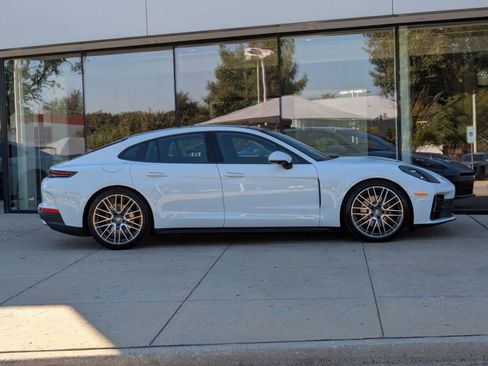 New 2026 Porsche Panamera image 8