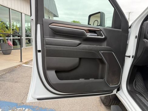 Used 2024 Chevrolet Silverado 2500 LT AWD/4WD image 24