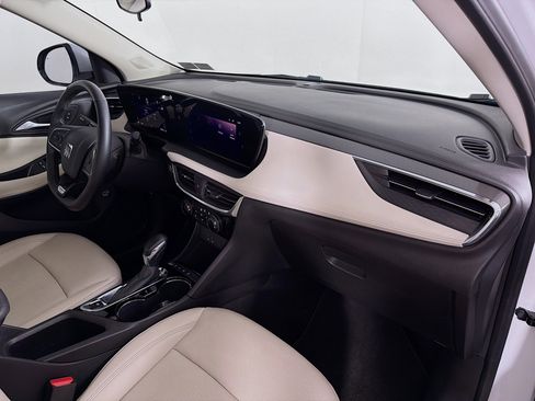 Used 2024 Buick Encore GX Sport Touring w/ Experience Buick Package image 29