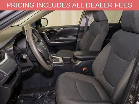 Certified 2025 Toyota RAV4 LE AWD/4WD image 9