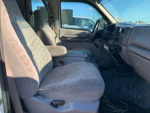 Used 2001 Ford F250 XLT image 15