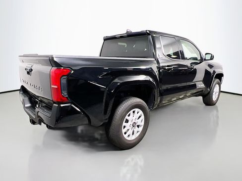 Used 2025 Toyota Tacoma SR5 image 4