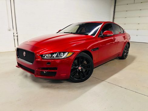 Used 2017 Jaguar XE Prestige AWD/4WD image 1