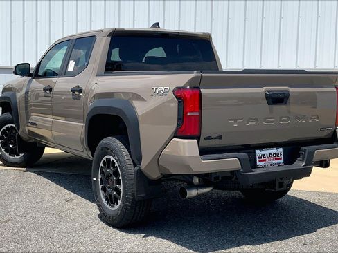 New 2026 Toyota Tacoma TRD Off-Road AWD/4WD image 3