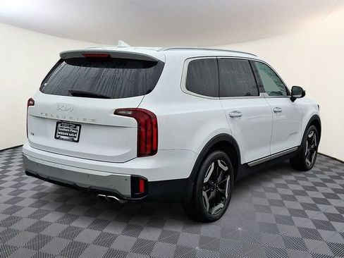 Used 2024 Kia Telluride S w/ S Sunroof Package image 8