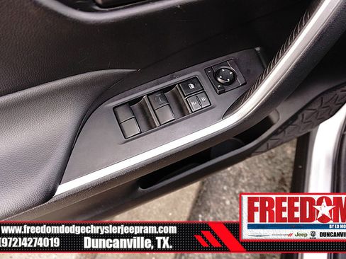 Used 2022 Toyota RAV4 LE image 41