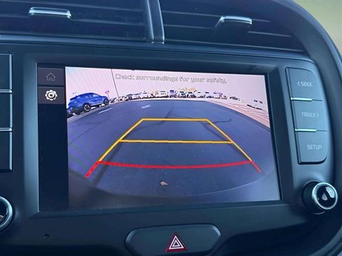 Used 2022 Kia Soul LX w/ Technology Package image 18