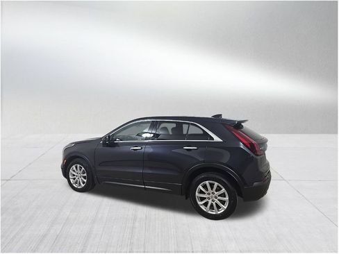 Used 2023 Cadillac XT4 Luxury image 4