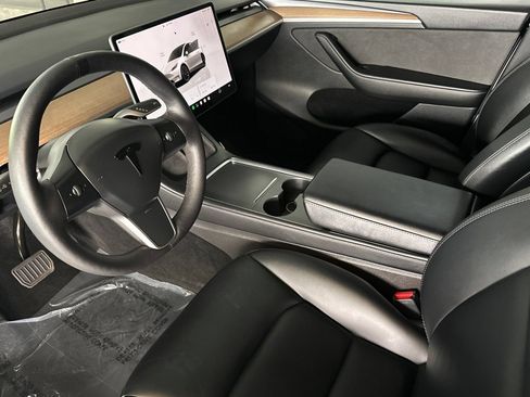 Used 2023 Tesla Model Y Long Range AWD/4WD image 10