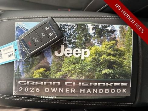 New 2026 Jeep Grand Cherokee Altitude AWD/4WD image 33